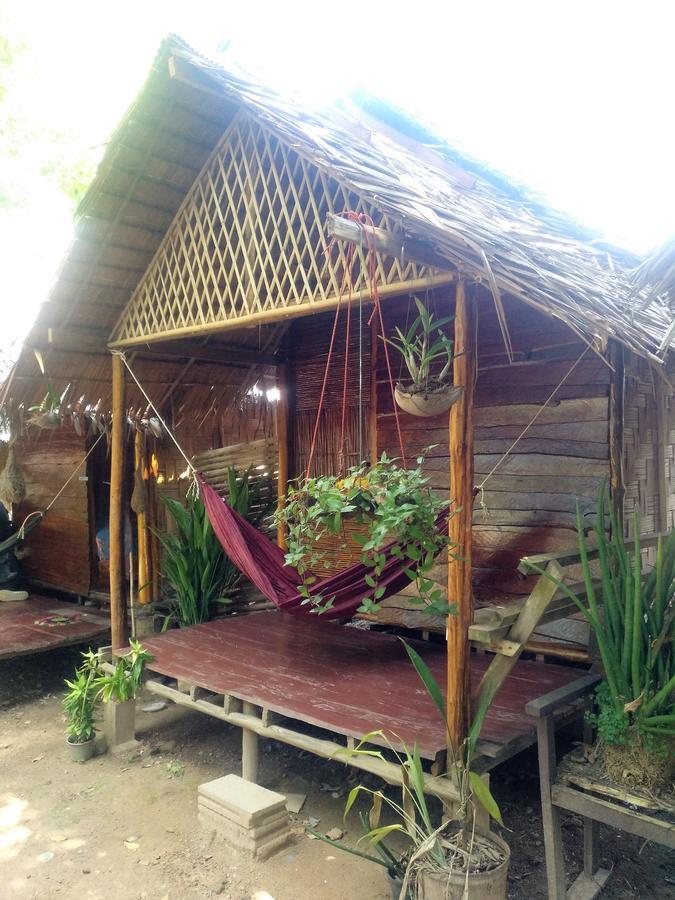 Отель Easy Huts Ко-Ланта Экстерьер фото