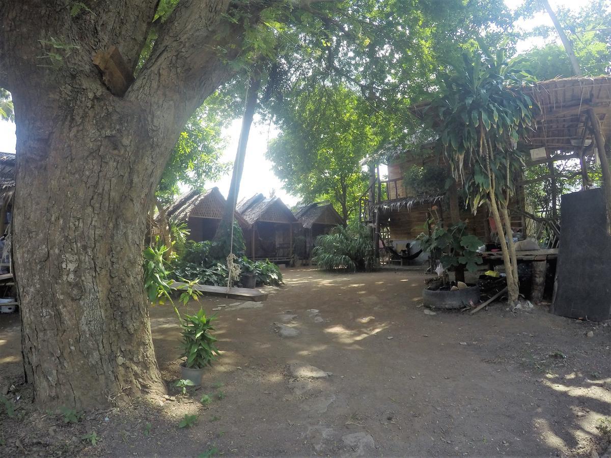 Отель Easy Huts Ко-Ланта Экстерьер фото